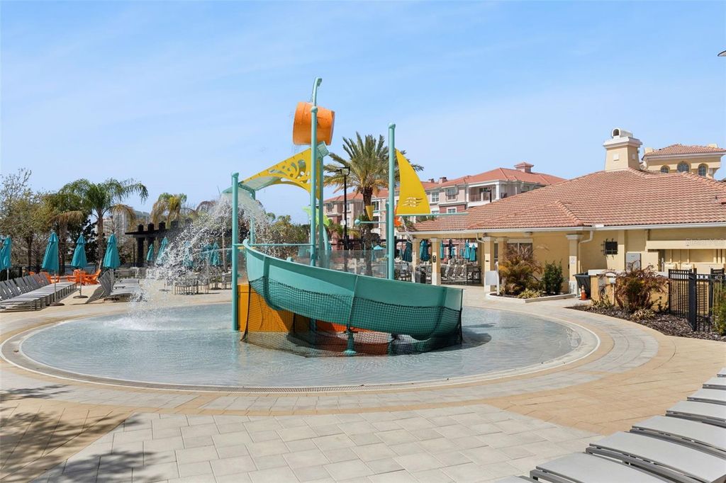 Image 32 of property listing at 4862 CAYVIEW AVENUE 403, Orlando, FL 32819