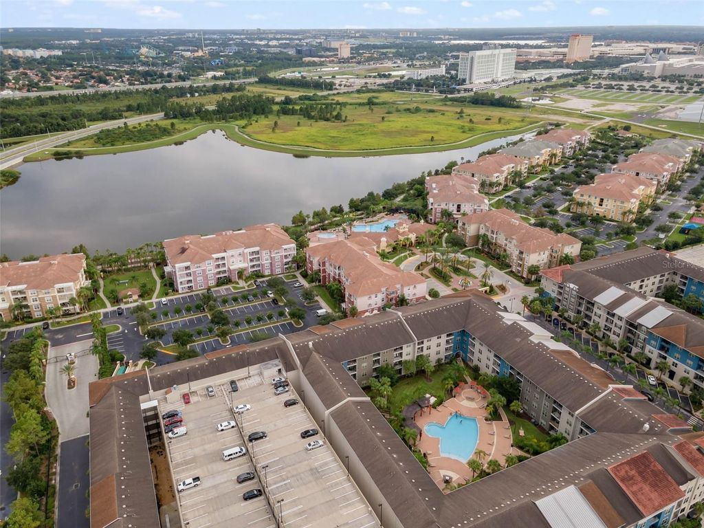 Image 52 of property listing at 4862 CAYVIEW AVENUE 403, Orlando, FL 32819