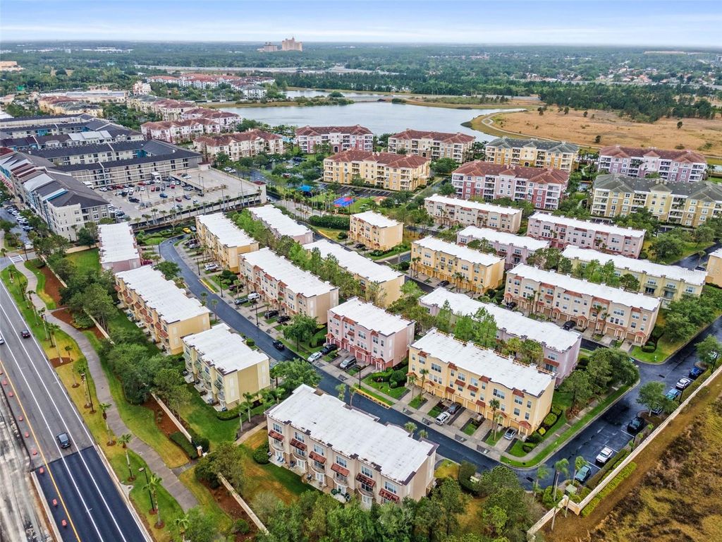 Image 57 of property listing at 4862 CAYVIEW AVENUE 403, Orlando, FL 32819