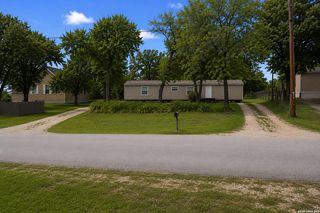 23043 Hilltop Peaks, Elmendorf, TX 78112