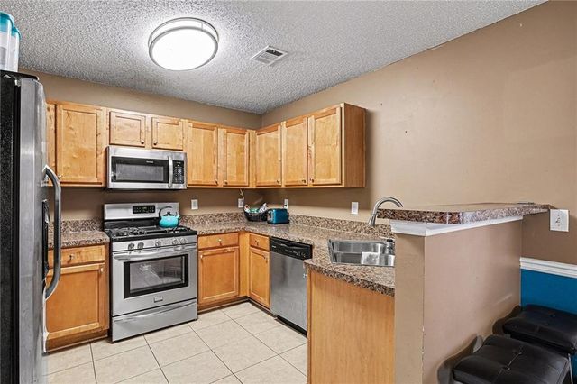 11811 Registry Boulevard, Hampton, GA 30228