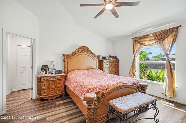 808 Grandeur Street SE, Palm Bay, FL 32909