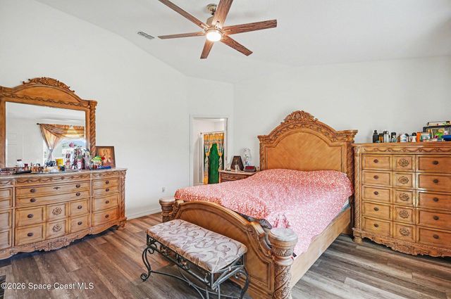 808 Grandeur Street SE, Palm Bay, FL 32909