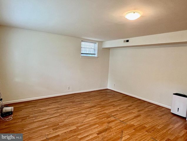 1316-A ROWE ST, Fredericksburg, VA 22401