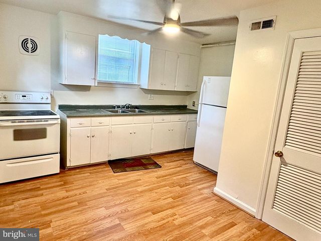 1316-A ROWE ST, Fredericksburg, VA 22401