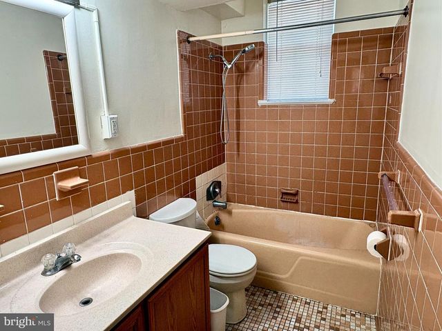 1316-A ROWE ST, Fredericksburg, VA 22401