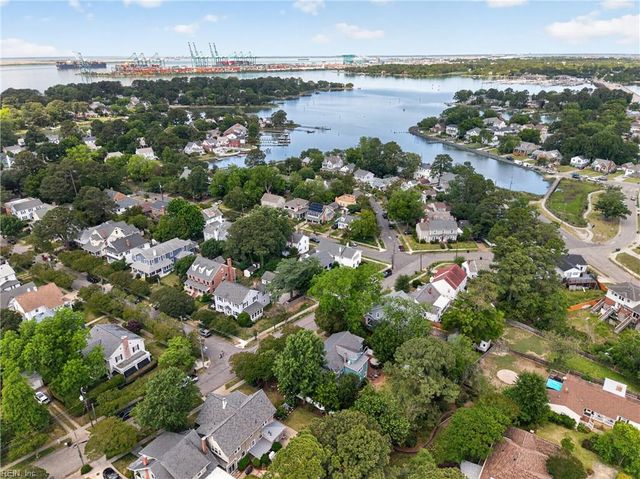 6000 Upper Brandon PL, Norfolk, VA 23508