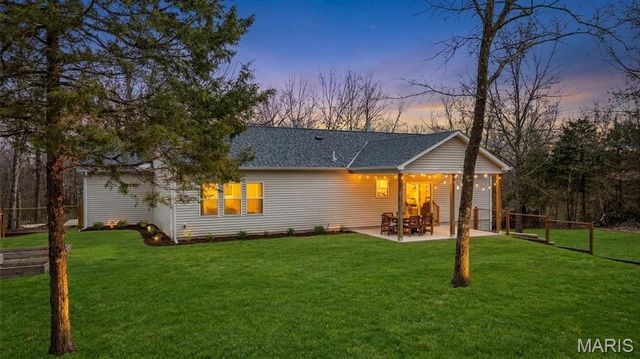 619 North Ethlyn Road, Winfield, MO 63389
