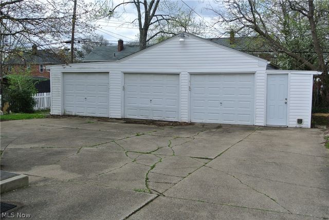 86 & 88 Greencrest Terrace, Akron, OH 44313