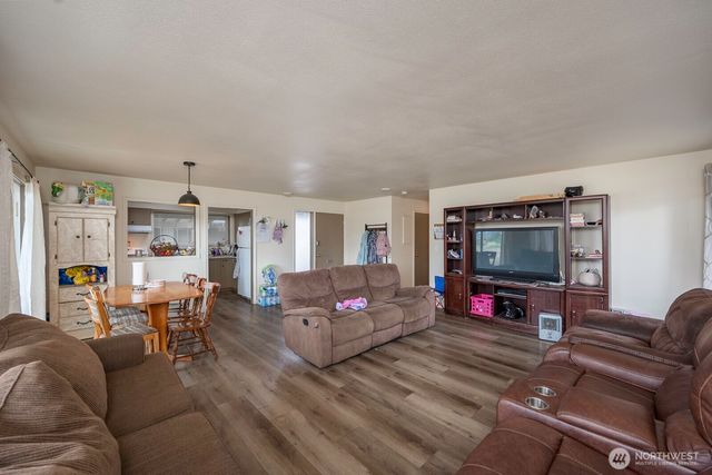 206 208 Beale Avenue, Moses Lake, WA 98837