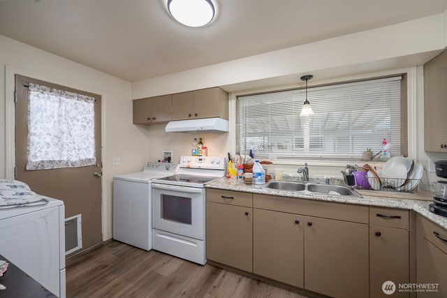 206 208 Beale Avenue, Moses Lake, WA 98837