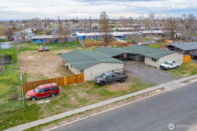 206 208 Beale Avenue, Moses Lake, WA 98837