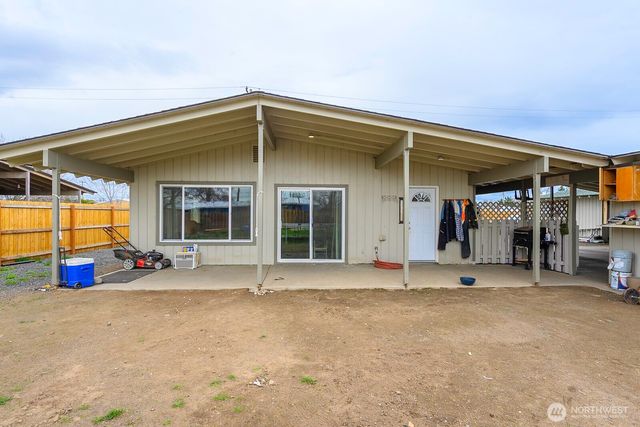 206 208 Beale Avenue, Moses Lake, WA 98837