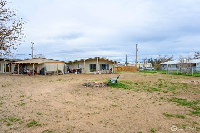 206 208 Beale Avenue, Moses Lake, WA 98837