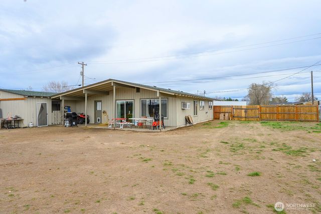 206 208 Beale Avenue, Moses Lake, WA 98837