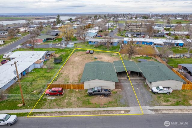 206 208 Beale Avenue, Moses Lake, WA 98837