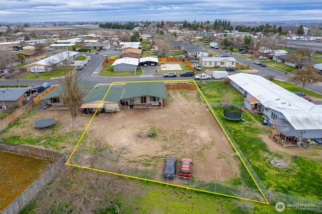 206 208 Beale Avenue, Moses Lake, WA 98837
