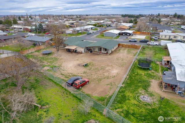 206 208 Beale Avenue, Moses Lake, WA 98837