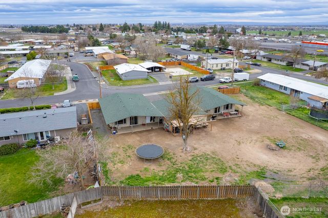 206 208 Beale Avenue, Moses Lake, WA 98837