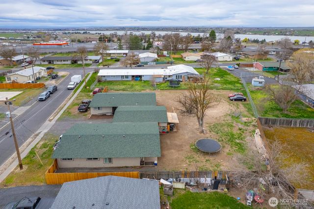 206 208 Beale Avenue, Moses Lake, WA 98837