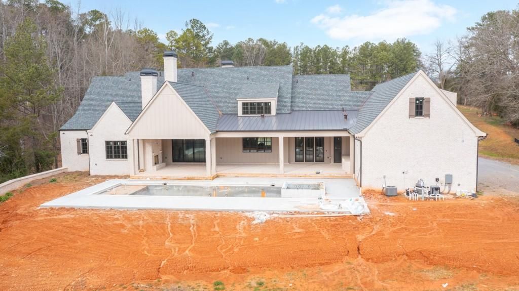 Image 4 of property listing at 615 Hickory Flat Road, Milton, GA 30004