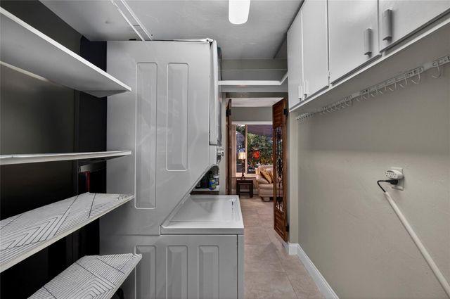 2213 NE 16th Ave, Wilton Manors, FL 33305