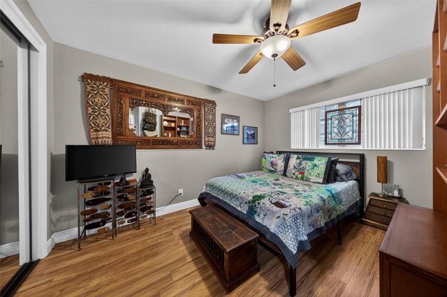 2213 NE 16th Ave, Wilton Manors, FL 33305