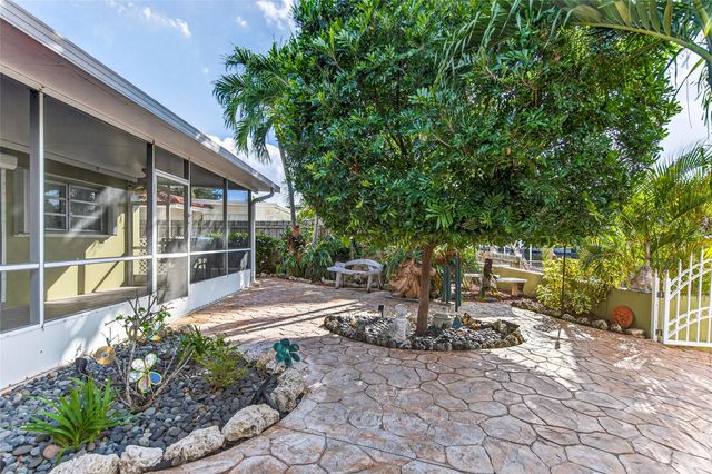 2213 NE 16th Ave, Wilton Manors, FL 33305