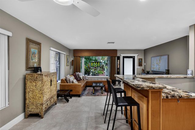 2213 NE 16th Ave, Wilton Manors, FL 33305