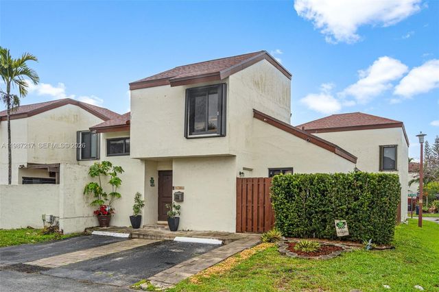 9746 NW 4th Ln 9746, Miami, FL 33172