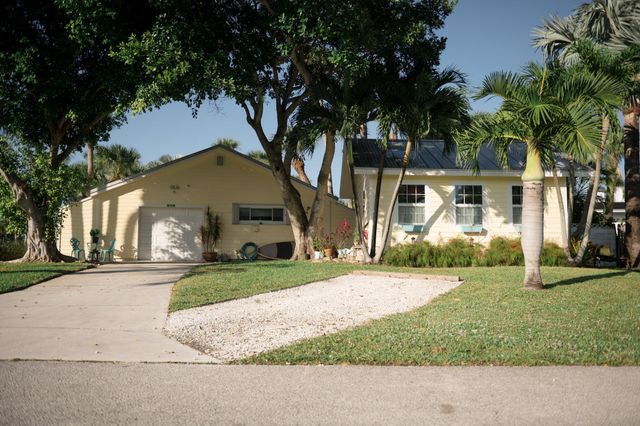 1906 S Ocean Drive, Fort Pierce, FL 34949