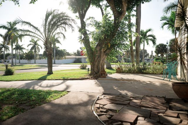 1906 S Ocean Drive, Fort Pierce, FL 34949