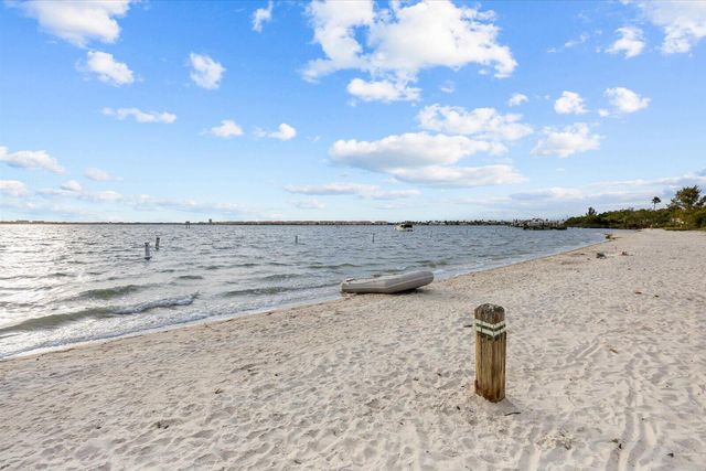 1906 S Ocean Drive, Fort Pierce, FL 34949