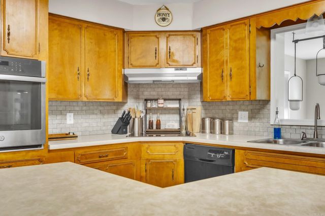 1821 Fuller Street, Mountain Home, AR 72653