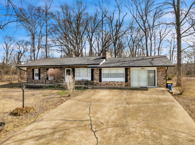 1821 Fuller Street, Mountain Home, AR 72653