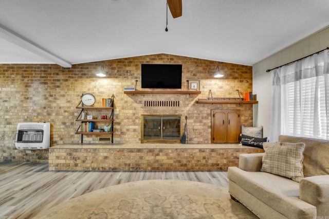 1821 Fuller Street, Mountain Home, AR 72653