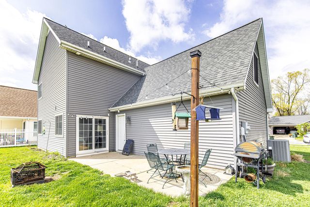 1370 Danvers Parkway, Valparaiso, IN 46385