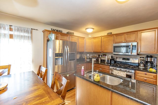 1370 Danvers Parkway, Valparaiso, IN 46385