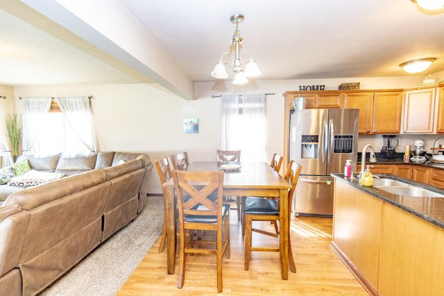 1370 Danvers Parkway, Valparaiso, IN 46385