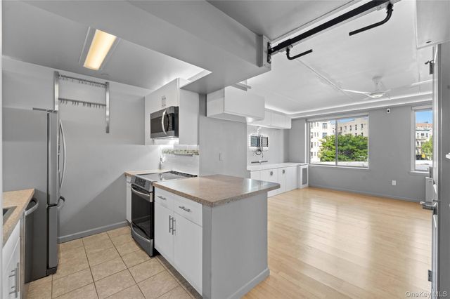 715 Fox Street 4H, Bronx, NY 10455