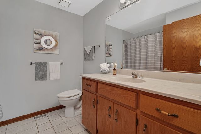 6430 Pine Cone Drive 1W, Tinley Park, IL 60477