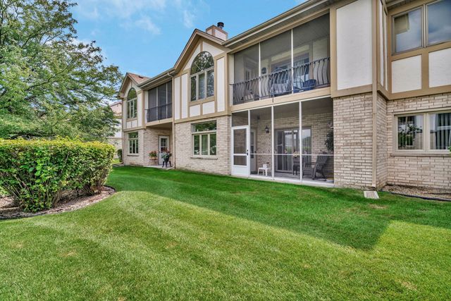 6430 Pine Cone Drive 1W, Tinley Park, IL 60477