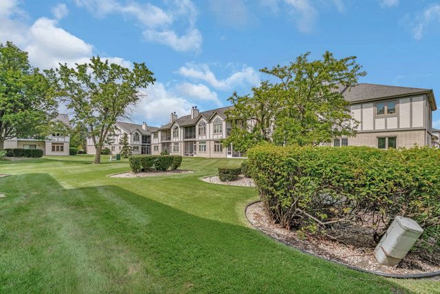 6430 Pine Cone Drive 1W, Tinley Park, IL 60477