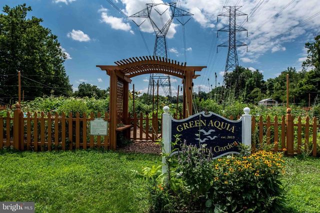 2167 HARPOON DR, Stafford, VA 22554