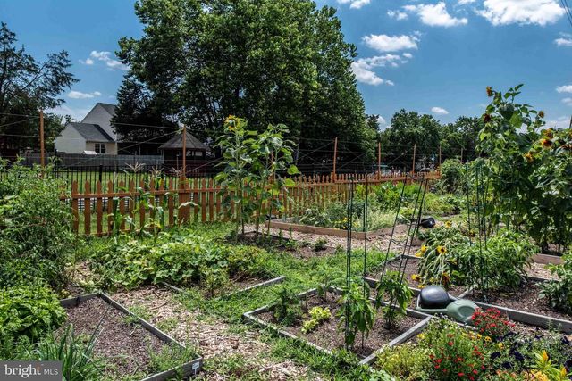 2167 HARPOON DR, Stafford, VA 22554