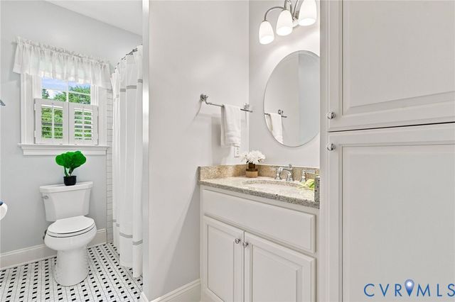 33229 Mt Gideon Rd, Hanover, VA 23069