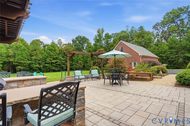 33229 Mt Gideon Rd, Hanover, VA 23069
