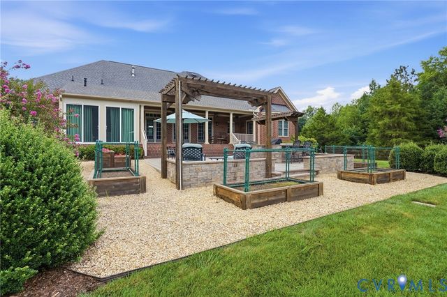 33229 Mt Gideon Rd, Hanover, VA 23069