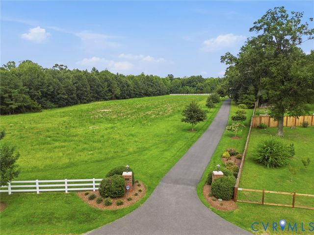 33229 Mt Gideon Rd, Hanover, VA 23069