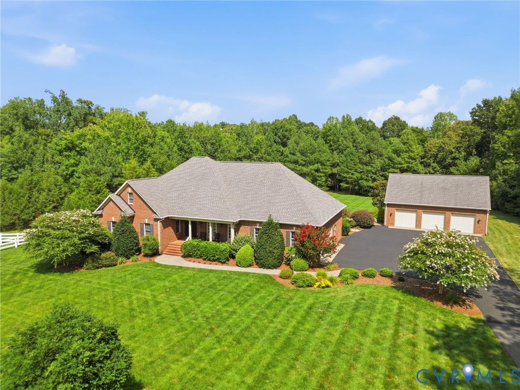33229 Mt Gideon Rd, Hanover, VA 23069